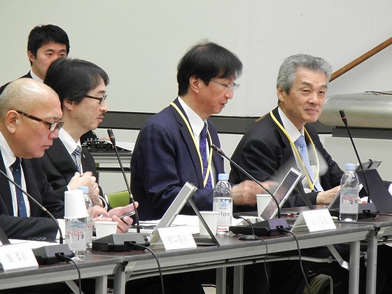 オンライン服薬指導、20年度改定で評価へのサムネイル画像