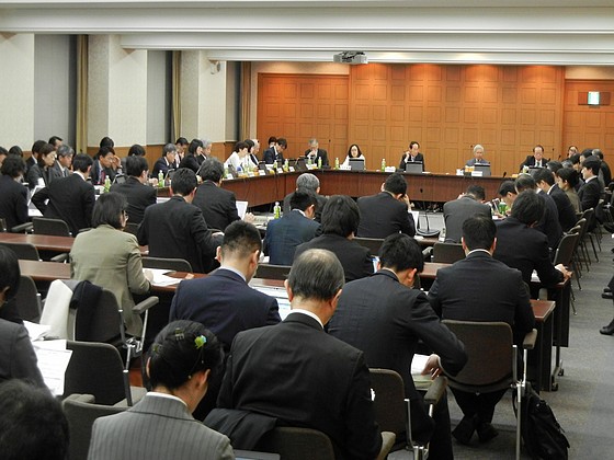 2百床以上の一般病院に定額負担拡大、反対意見続出のサムネイル画像