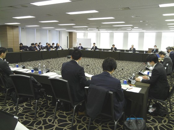 医師の残業規制「副業・兼業先も通算」で合意のサムネイル画像