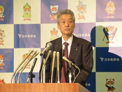 新型コロナ、外国人向け電話相談窓口を開設のサムネイル画像