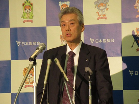 診療所の外来、3月時点で1割減