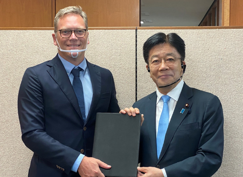 コロナワクチン21年初頭に3千万回分確保、AZと合意のサムネイル画像