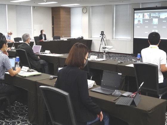 20年度改定の影響、コロナ対応の有無に分けて把握へのサムネイル画像