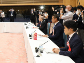 入院基本料の看護配置を弾力化すべき、感染症対策でのサムネイル画像