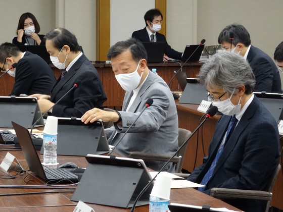 医療保険の負担、「金融資産を勘案」は尚早と結論のサムネイル画像