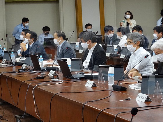 20年度の概算医療費、過去最大の1兆円以上減のサムネイル画像