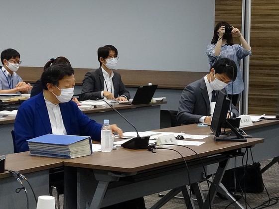 残業年1,860時間超、大学病院医師の10.4％