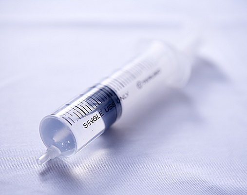 職域接種のモデルナワクチン、無駄なく接種をのサムネイル画像