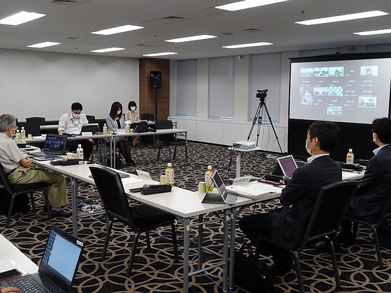 外来機能報告、項目は重点的活用外来の実施など