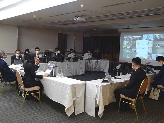 オンライン診療前の話し合い、費用負担に焦点のサムネイル画像