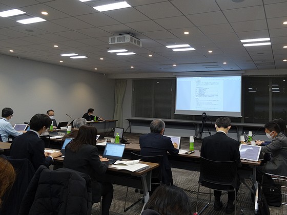 「紹介受診重点医療機関」明確化へ、基準を明示