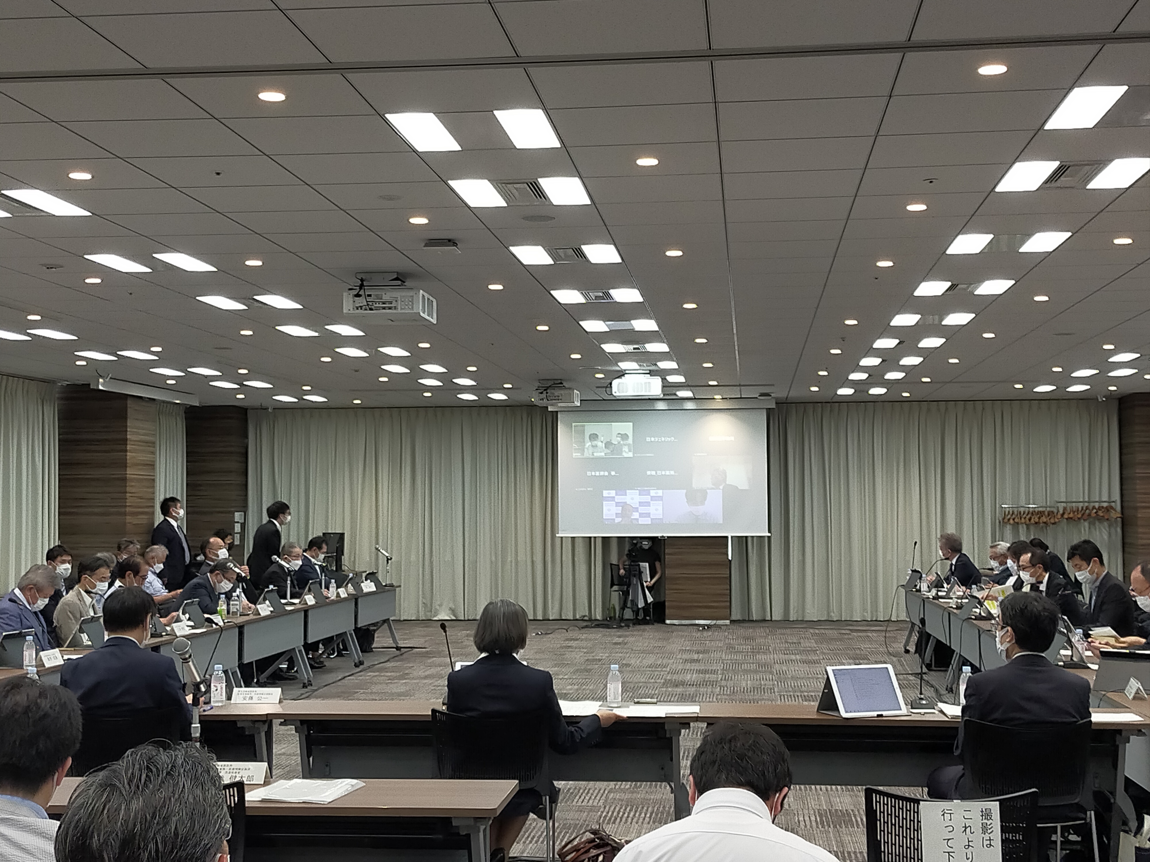 財政審指摘も踏まえ薬価制度の在り方議論、有識者検討会のサムネイル画像