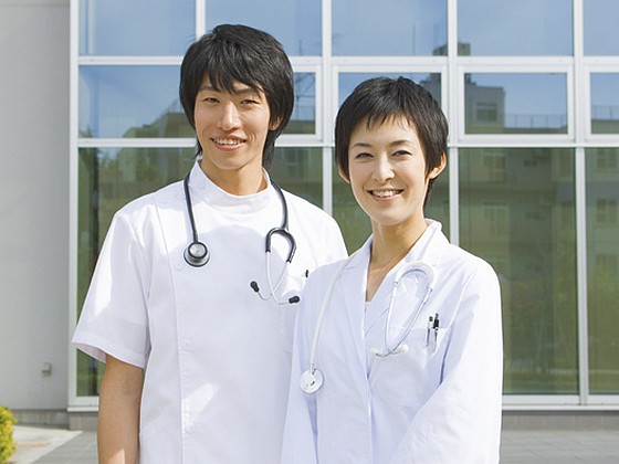 男女賃金差の開示義務化、300人超雇用でのサムネイル画像