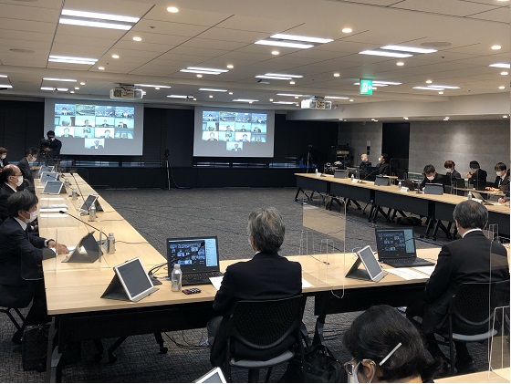 訪問診療や訪問看護にもオンライン資格確認導入へのサムネイル画像