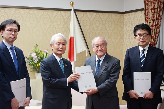 「かかりつけ医」認定制度入らず、財政審提言のサムネイル画像