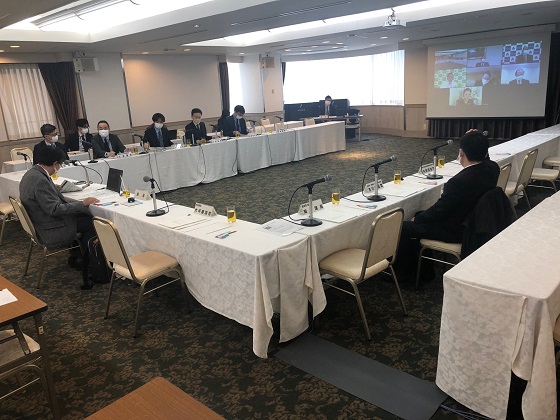 感染初期対応の医療機関500カ所、厚労省が目安のサムネイル画像