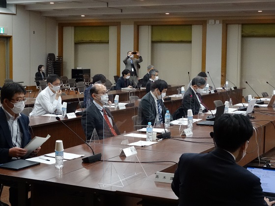 資格確認書の無償発行に異論なしのサムネイル画像