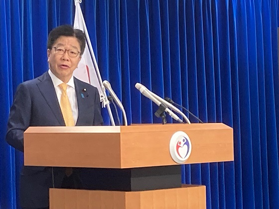 加藤厚労相「今の保険料に利用の余地ない」のサムネイル画像