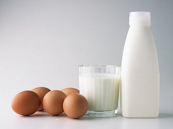 食材費1床につき6,400円支援へ、厚労省のサムネイル画像