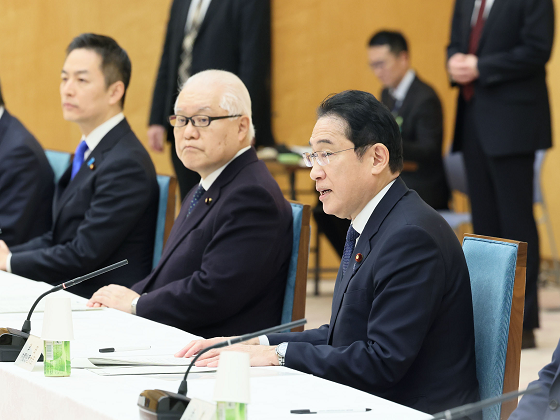 岸田首相、医療・介護・障害福祉の賃上げ要請のサムネイル画像
