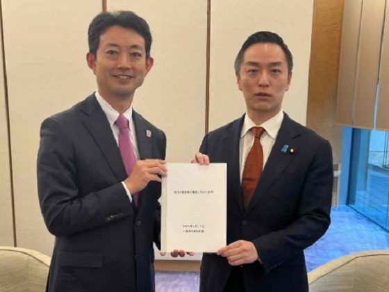 公定価格、臨時的で早急な見直し要求のサムネイル画像