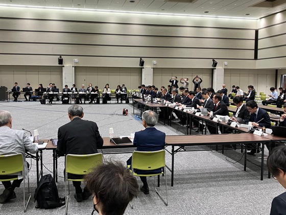 「物価高・賃上げ」への対応を重点課題に　厚労省案のサムネイル画像