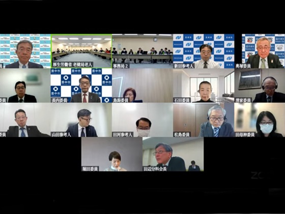 介護の処遇改善加算、ケアマネや訪問リハも対象にのサムネイル画像