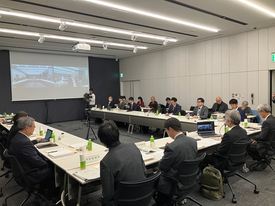 介護の2割負担対象拡大、結論先送りのサムネイル画像