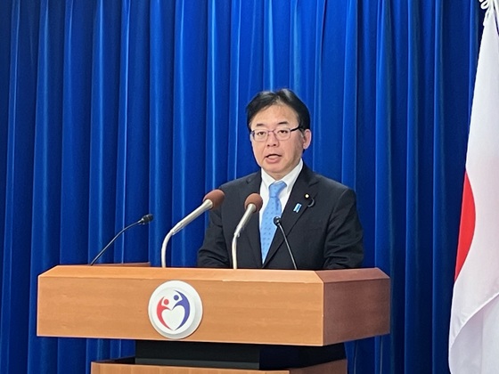 OTC類似薬の負担見直し、保険料減は月額33円程度のサムネイル画像