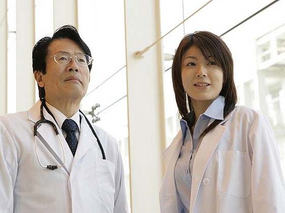 週の研究時間ゼロが37％　大学病院の若手医師のサムネイル画像