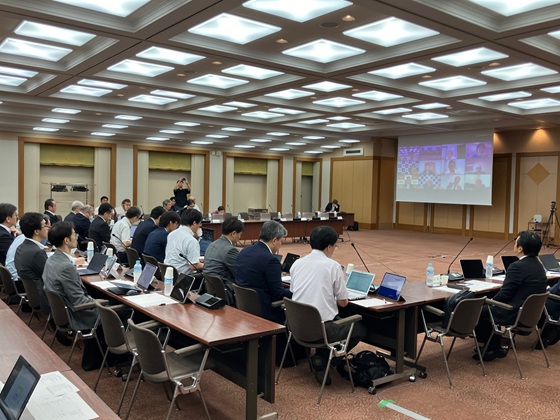 1人当たり入院費　後期高齢者は「若人」の6.4倍のサムネイル画像