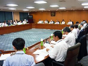 特定機能病院は集約か拡大か