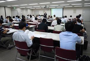 認知症GHの経営改善方法を提案