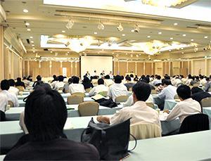 認知症疾患医療センターの先進事例を紹介