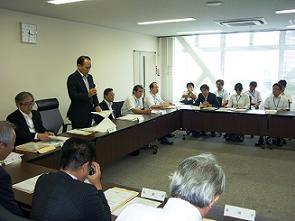 新型インフル対策行動計画改定案を了承