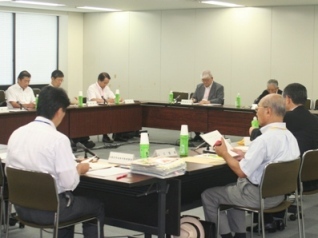 専門医の「集約」容認する声も