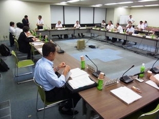 新型インフル発生時の医療体制の議論開始