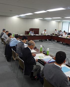 調査の費用負担は国、医療者側で