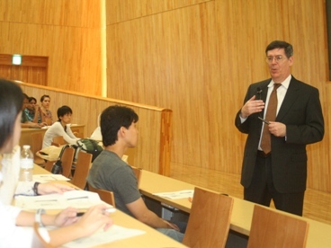 世界的な安全保障の観点で伝染病予防を