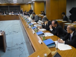 新型インフル、休業の面積要件に反対の声