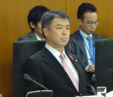 消費税軽減では、保険診療も併せて議論を