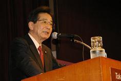 民主・仙谷氏「日医は被害妄想」