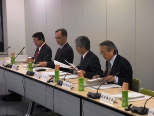 不活化ポリオ接種後死亡、因果関係認めず