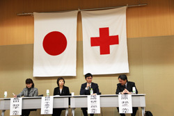 病棟歯科医、特定看護師などテーマにシンポ