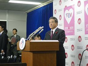 厚労相、生活保護の後発品原則化に慎重姿勢