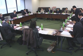 骨髄移植など推進へ、来年中の法施行目指す