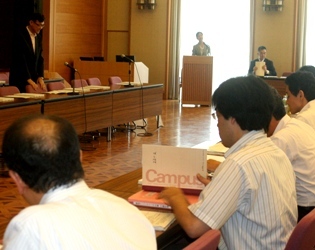 中東呼吸器症候群、新感染症か検証