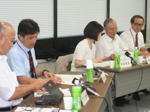 「ヒューマンエラー」の主張に委員が批判