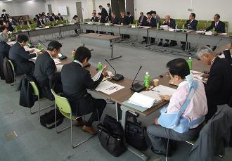 社福の第三者評価の義務化に賛否