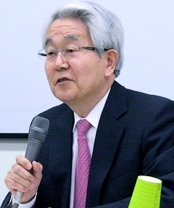 新ICU管理料要件の室内医は何人必要？